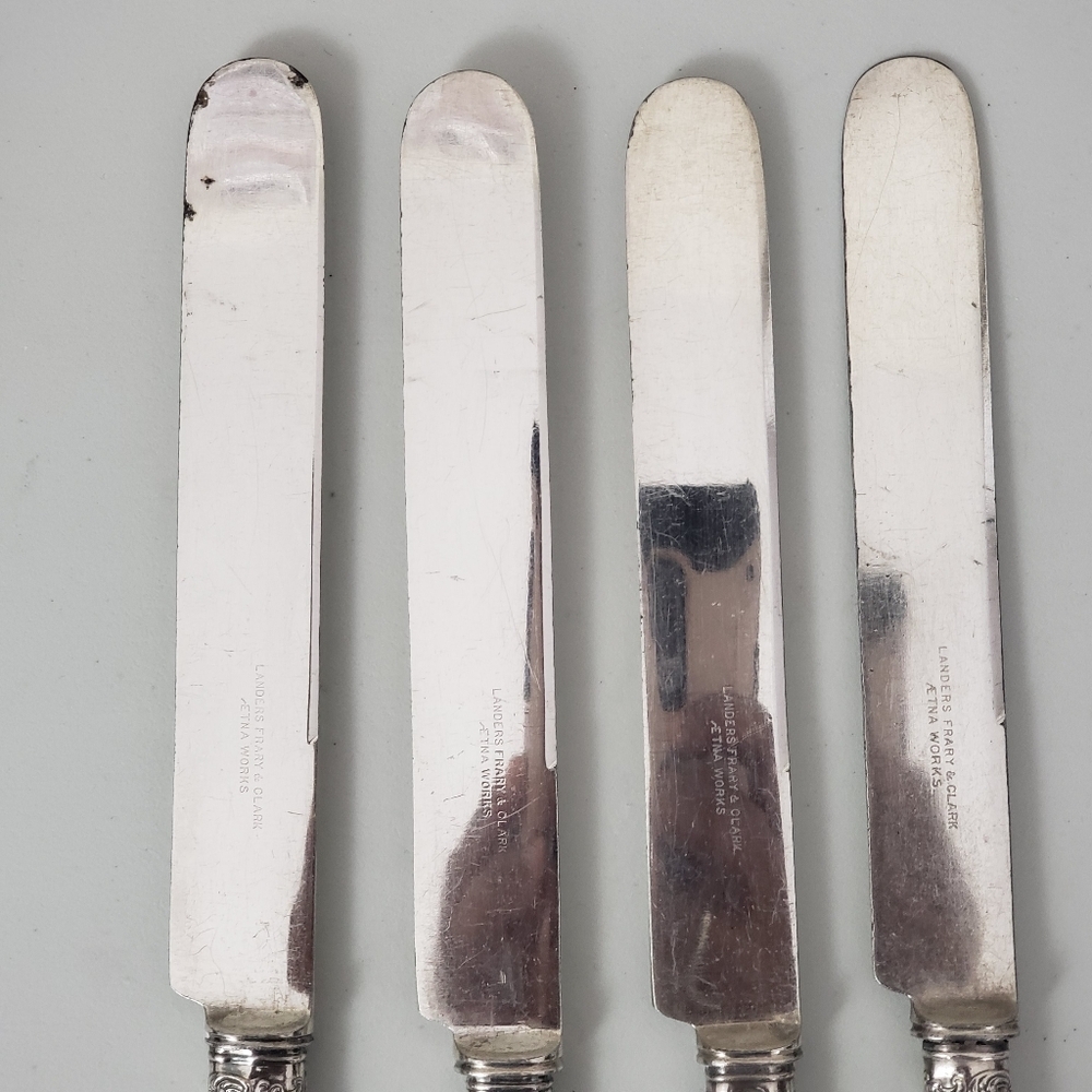 Landers, Frary & Clark Set of Mother-of-Pearl Handle Knives - 8 Pieces - Picture 6 of 16